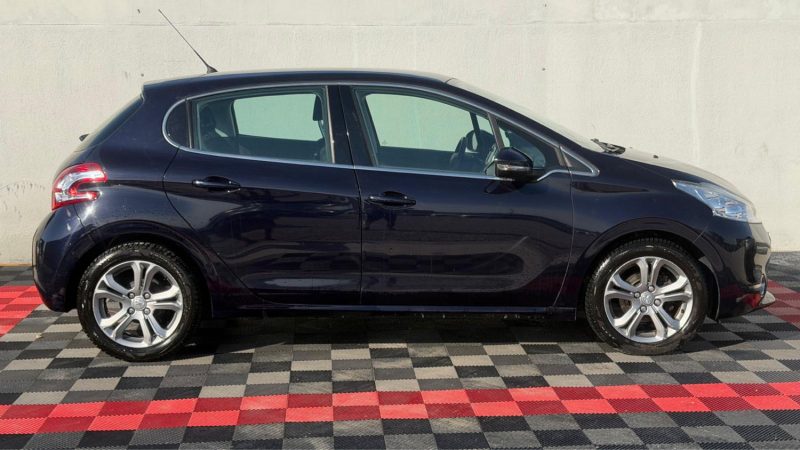 PEUGEOT 208 1.2 VTI ALLURE 5P 2013