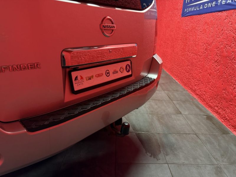 🟢 Nissan Pathfinder 2.5 DCI SE 175 cv Automatique GPS Bluetooth Attelage Régulateur 4X4 7 places