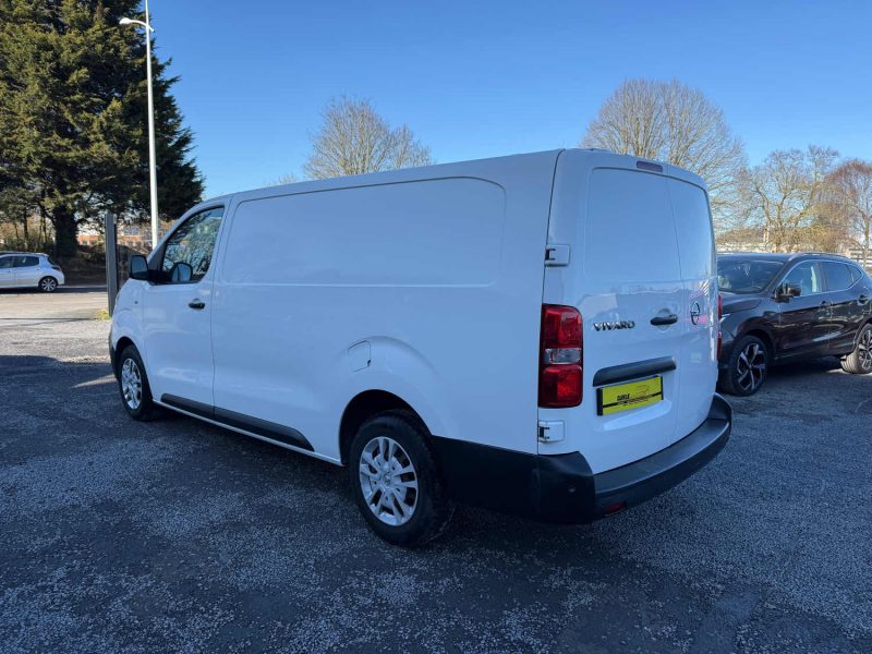 OPEL VIVARO  2019 2 litres HDI 120 CHX « PARFAIT ETAT »