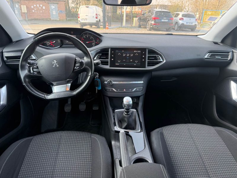 Peugeot 308 1l5 HDI « ÉDITION STYLE »