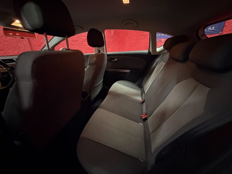 🟢 CarPlay Seat Leon 2.0 TDI Style 140 cv Garantie Ecran Régulateur Gps Bluetooth Waze Netflix 