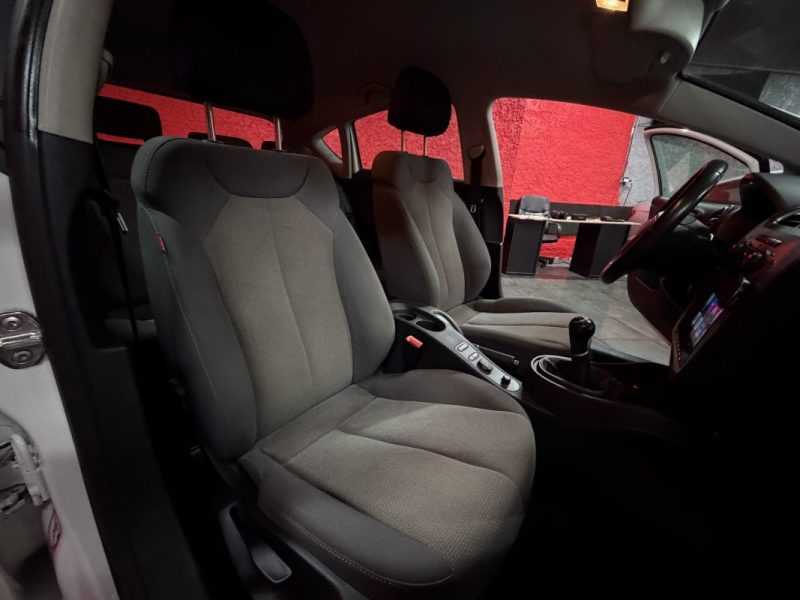 🟢 CarPlay Seat Leon 2.0 TDI Style 140 cv Garantie Ecran Régulateur Gps Bluetooth Waze Netflix 