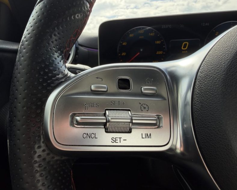 MERCEDES CLASSE A IV A180 D AMG LINE 7G-DCT 2019