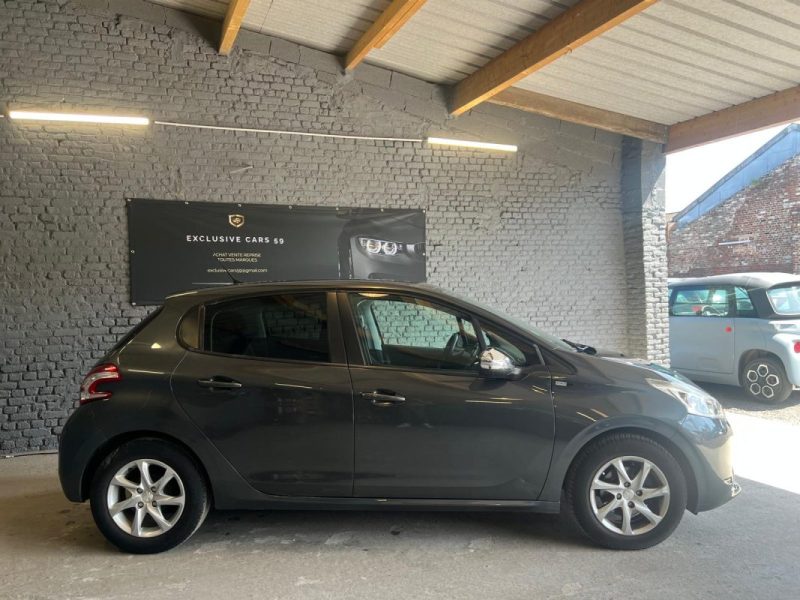 PEUGEOT 208 1.2 ESS ALLURE 5P 