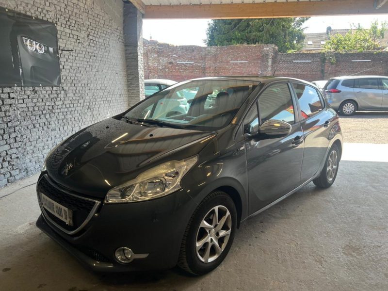 PEUGEOT 208 1.2 ESS ALLURE 5P 