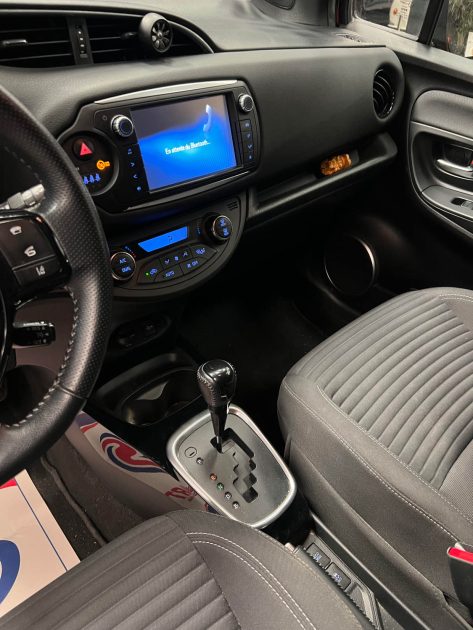 TOYOTA YARIS HYBRIDE COLLECTION 100CH (CAMÉRA DE RECUL, BLUETOOTH, CLIMATISATION) ⭐️⭐️⭐️⭐️⭐️