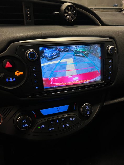 TOYOTA YARIS HYBRIDE COLLECTION 100CH (CAMÉRA DE RECUL, BLUETOOTH, CLIMATISATION) ⭐️⭐️⭐️⭐️⭐️