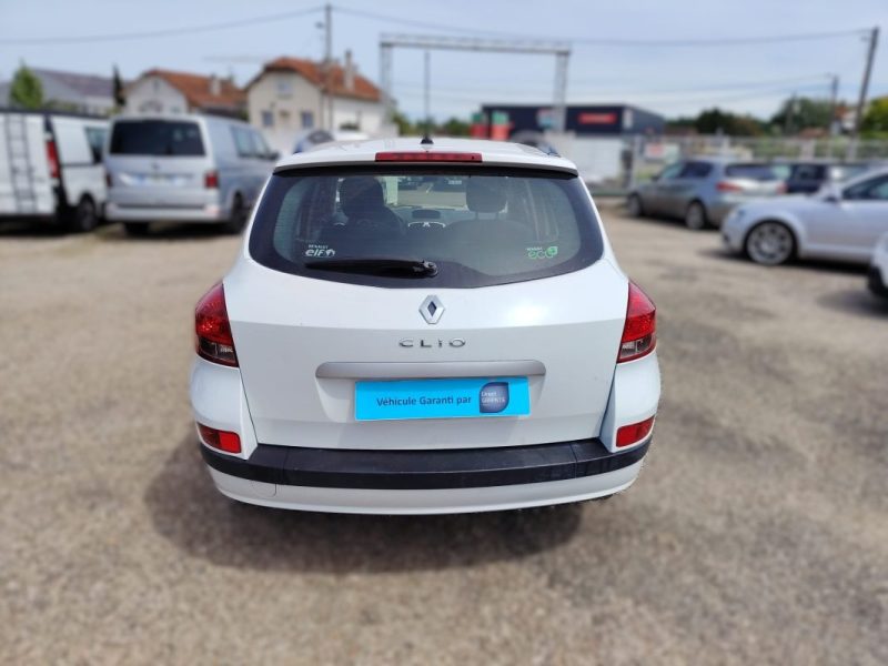 RENAULT  CLIO III ESTATE EXPRESSION CLIM 1.2 16V 75CH  