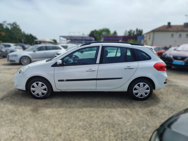 RENAULT  CLIO III ESTATE EXPRESSION CLIM 1.2 16V 75CH  