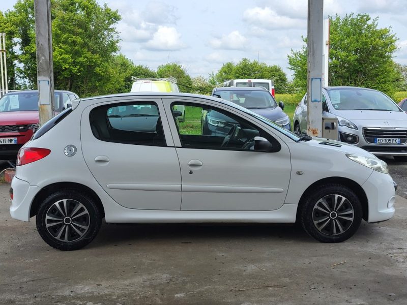 PEUGEOT 206 PLUS + 1.4 75 TRENDY 2011