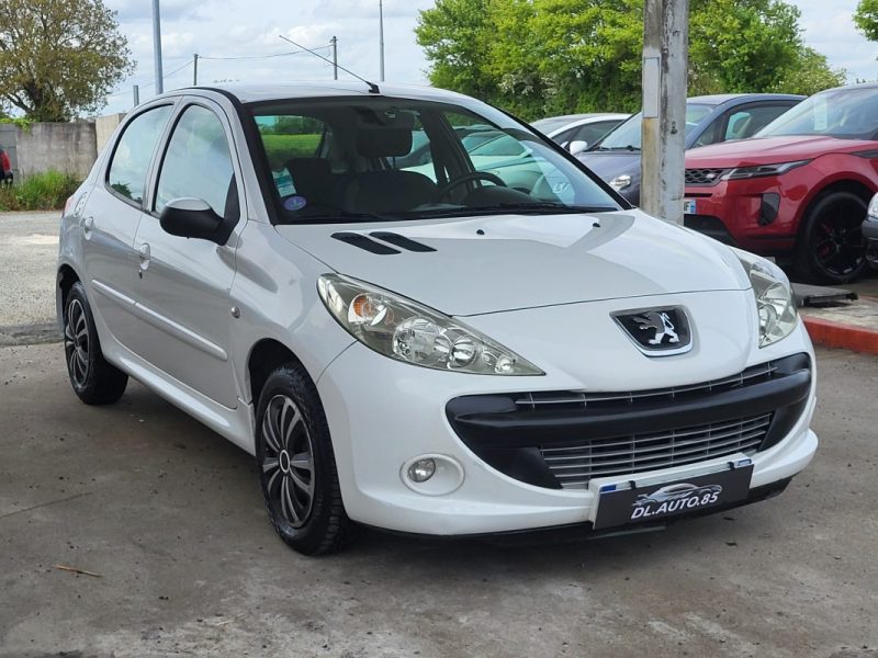 PEUGEOT 206 PLUS + 1.4 75 TRENDY 2011