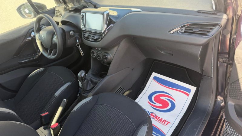 PEUGEOT 208 1.2 E THP  82CH STYLE  5P !!!!!  75 000 KM !!!