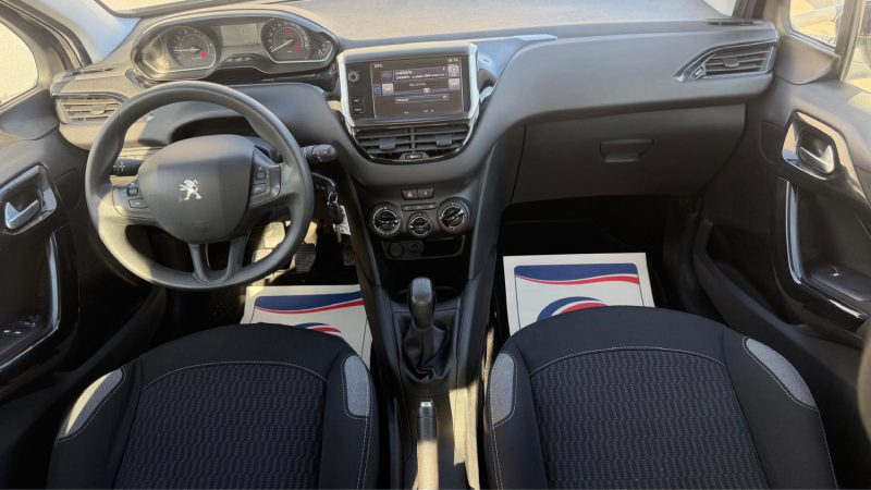 PEUGEOT 208 1.2 E THP  82CH STYLE  5P !!!!!  75 000 KM !!!