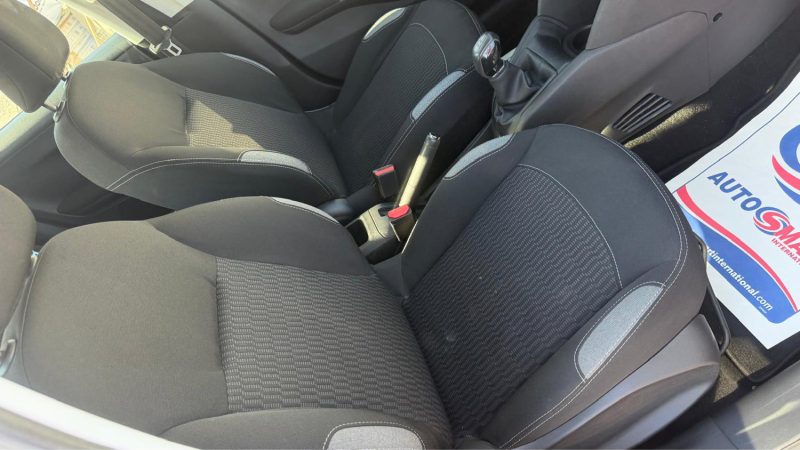 PEUGEOT 208 1.2 E THP  82CH STYLE  5P !!!!!  75 000 KM !!!