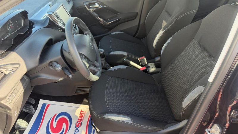 PEUGEOT 208 1.2 E THP  82CH STYLE  5P !!!!!  75 000 KM !!!