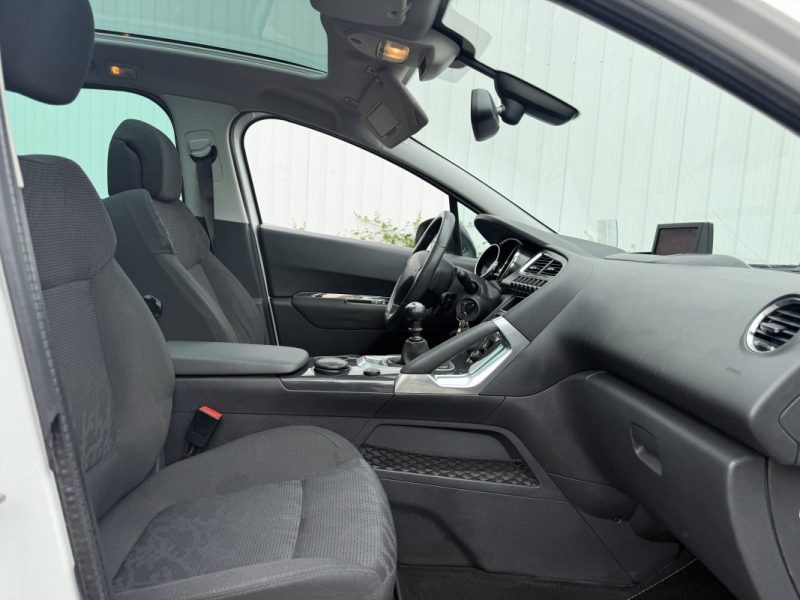 PEUGEOT 3008 1.6 HDI 115 FAP 2013