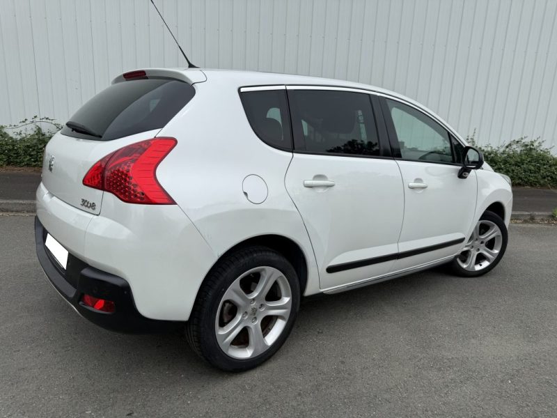 PEUGEOT 3008 1.6 HDI 115 FAP 2013