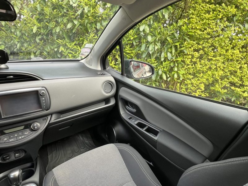 TOYOTA YARIS 1.5L VVTI HSD 100H E-CVT COLLECTION 75CH  