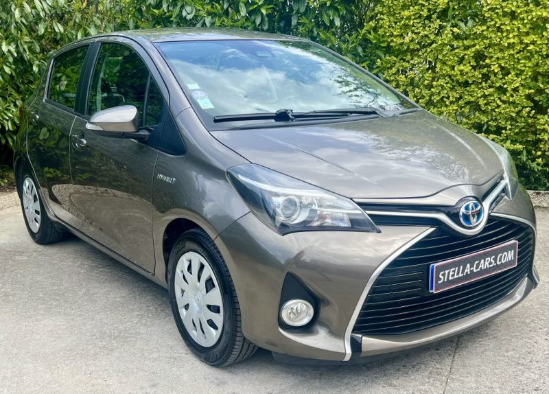 TOYOTA YARIS 1.5L VVTI HSD 100H E-CVT COLLECTION 75CH  