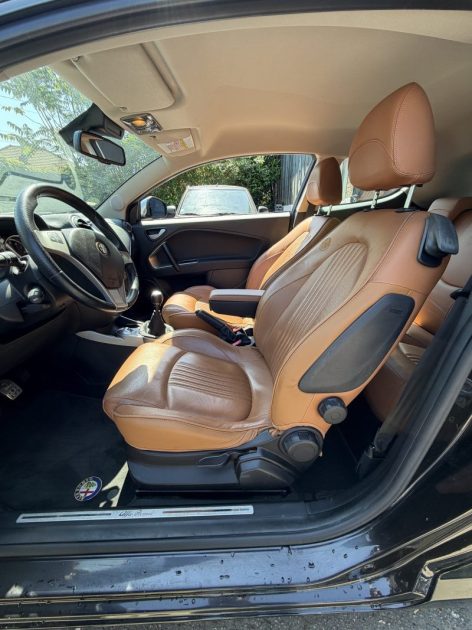 ALPHA ROMEO MITO 1.4 SUPER 2011 - 87 809Kms - 105 CH - Premier Main - Distrib ok - SUIVIT ALFA ROMEO