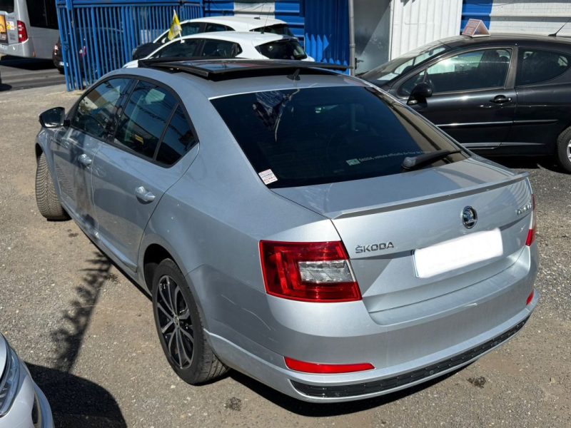SKODA Octavia  Berline 1.6 TDI 16V DSG7 105 cv Boîte auto Full OPTIONS