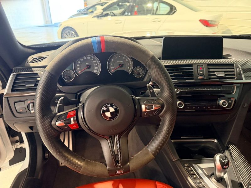 BMW M4 431cv DKG 2016 - CarPlay - Caméra 360 - Harman Kardon - Sièges & Volant chauffant 