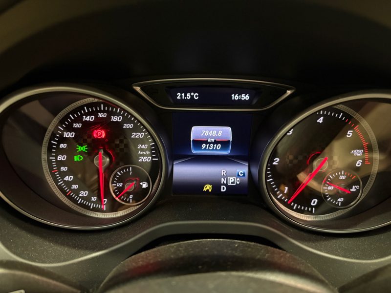 MAGNIFIQUE MERCEDES CLASSE A 200 AMG LINE 136 CH (TOIT OUVRANT,CAMÉRA DE RECUL, SIEGE ELECTRIQUE)