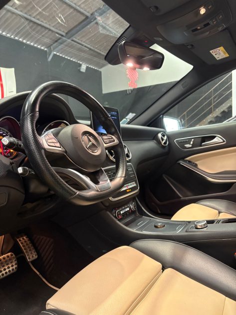 MAGNIFIQUE MERCEDES CLASSE A 200 AMG LINE 136 CH (TOIT OUVRANT,CAMÉRA DE RECUL, SIEGE ELECTRIQUE)