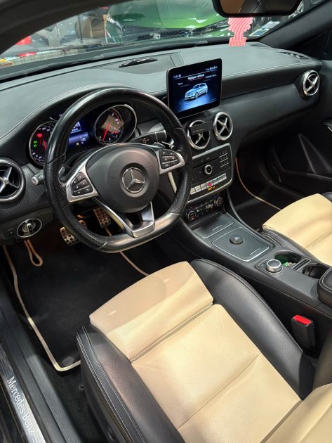 MAGNIFIQUE MERCEDES CLASSE A 200 AMG LINE 136 CH (TOIT OUVRANT,CAMÉRA DE RECUL, SIEGE ELECTRIQUE)