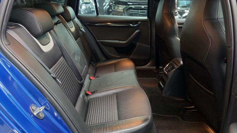 SKODA OCTAVIA COMBI 2.0 TSI 220 RS*CUIR*XENON*GPS*