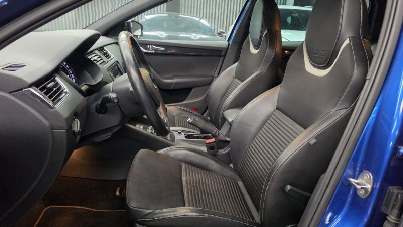 SKODA OCTAVIA COMBI 2.0 TSI 220 RS*CUIR*XENON*GPS*