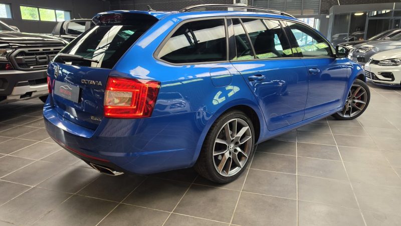 SKODA OCTAVIA COMBI 2.0 TSI 220 RS*CUIR*XENON*GPS*
