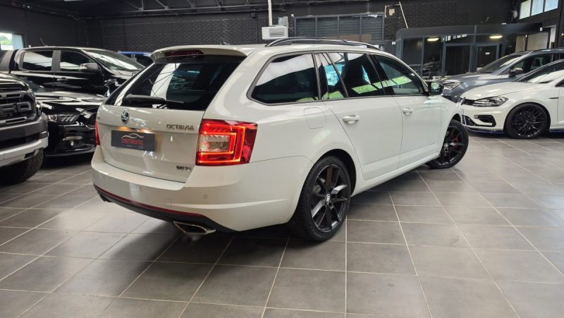 Skoda octavia combi 2.0 tsi 220 rs*1°Main 44MKm Seul.*CAMERA*cuir*xenon*