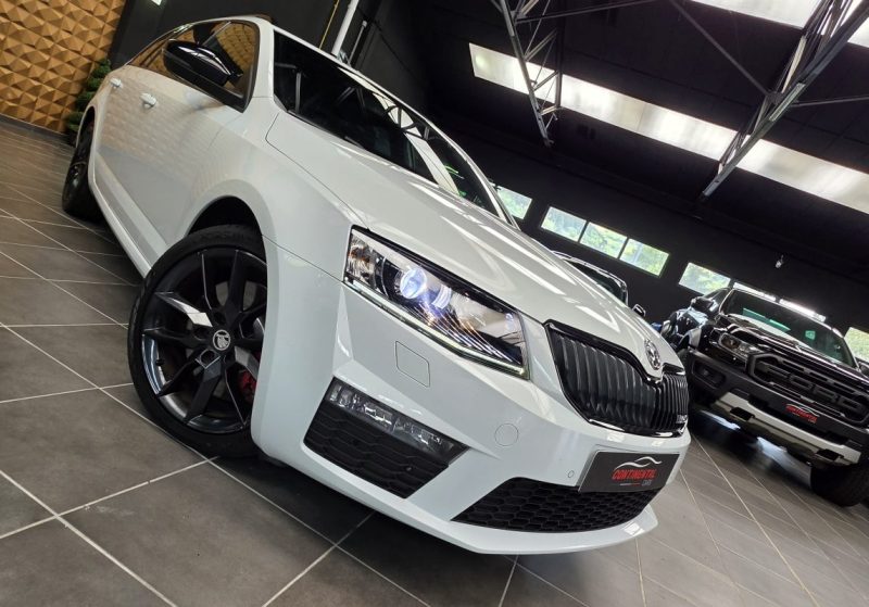 Skoda octavia combi 2.0 tsi 220 rs*1°Main 44MKm Seul.*CAMERA*cuir*xenon*