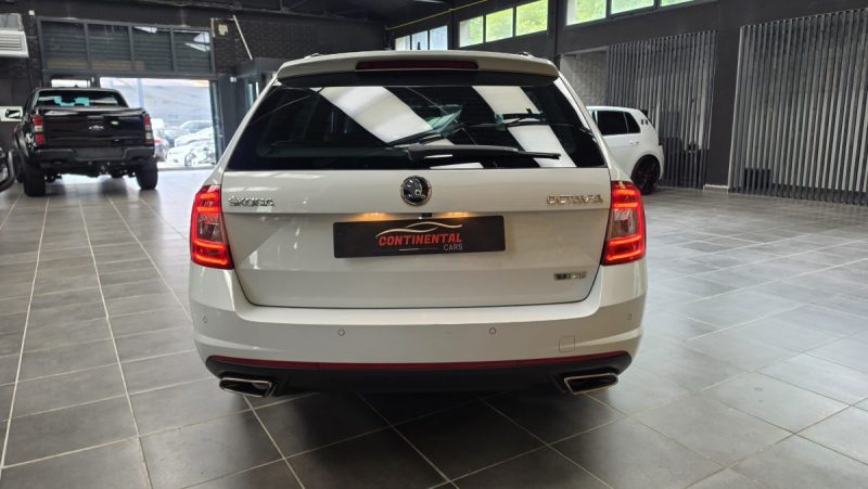Skoda octavia combi 2.0 tsi 220 rs*1°Main 44MKm Seul.*CAMERA*cuir*xenon*