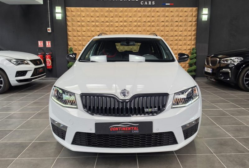 Skoda octavia combi 2.0 tsi 220 rs*1°Main 44MKm Seul.*CAMERA*cuir*xenon*