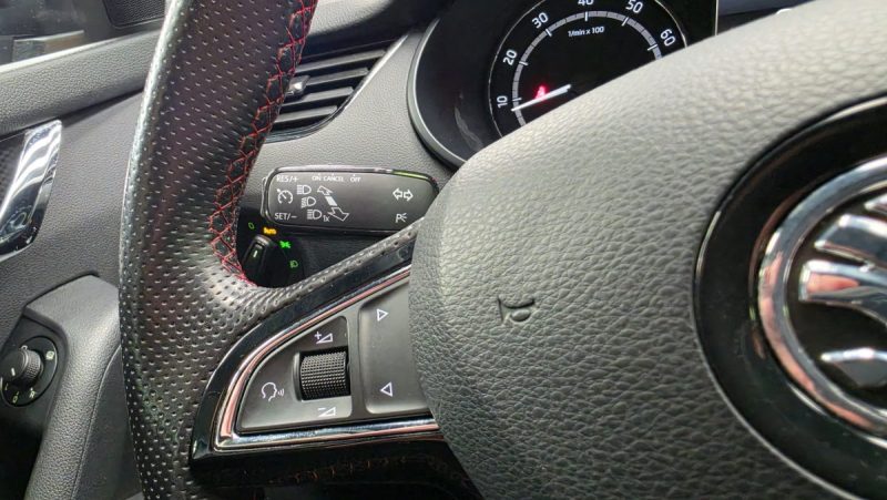 Skoda octavia combi 2.0 tsi 220 rs*1°Main 44MKm Seul.*CAMERA*cuir*xenon*