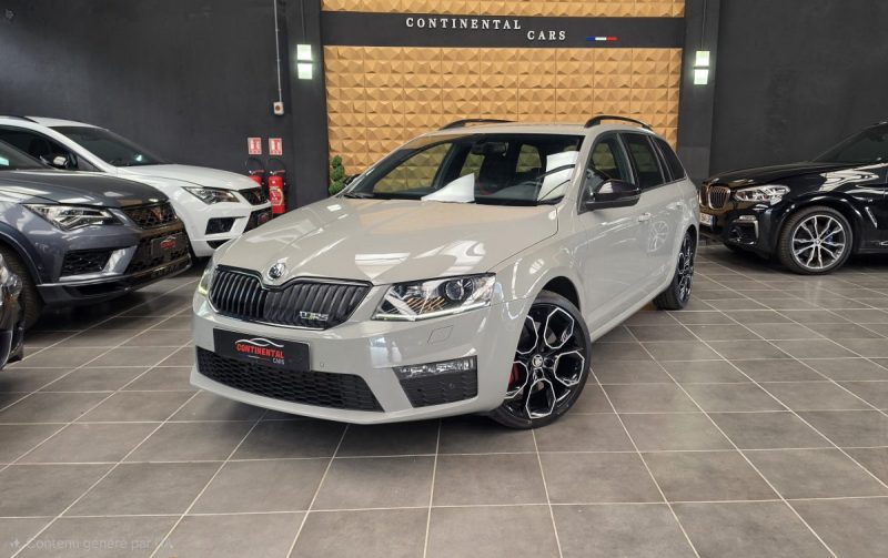 SKODA OCTAVIA COMBI RS 2.0 TSI 220*CAMERA*CUIR*XENON*BVM6