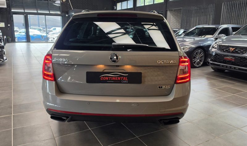 SKODA OCTAVIA COMBI RS 2.0 TSI 220*CAMERA*CUIR*XENON*BVM6