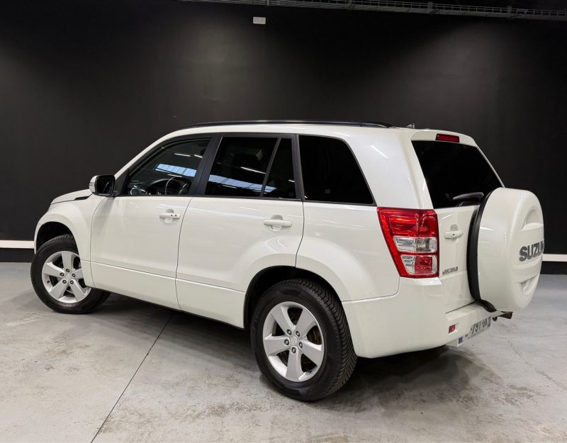 SUZUKI GRAND VITARA 2.4 VVT COMFORT 2012