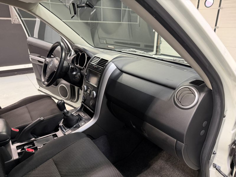 SUZUKI GRAND VITARA 2.4 VVT COMFORT 2012
