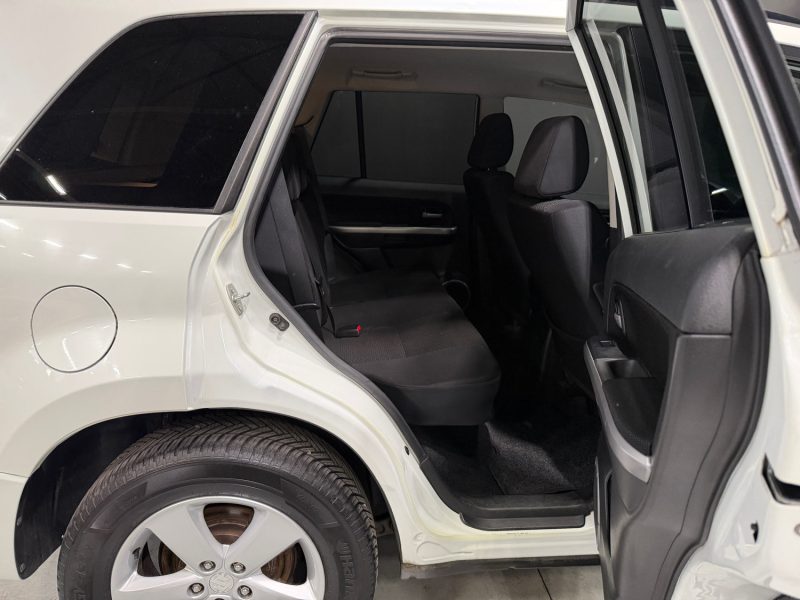 SUZUKI GRAND VITARA 2.4 VVT COMFORT 2012