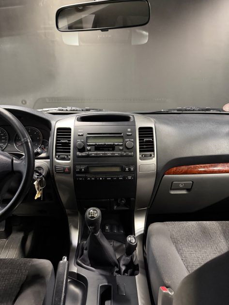 TOYOTA LAND CRUISER 4X4 3.0 TD4D GX 2003