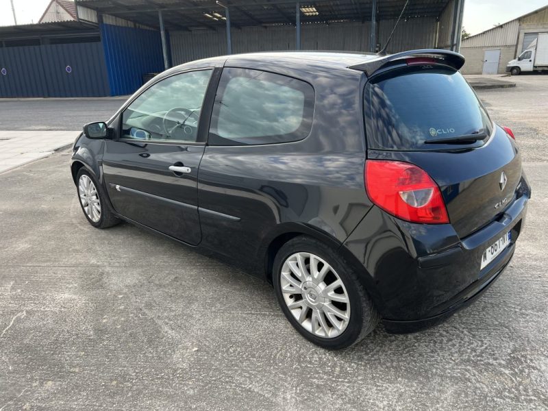 RENAULT CLIO 1.5 DCI EDITION DYNAMIQUE 105 cv boite 6