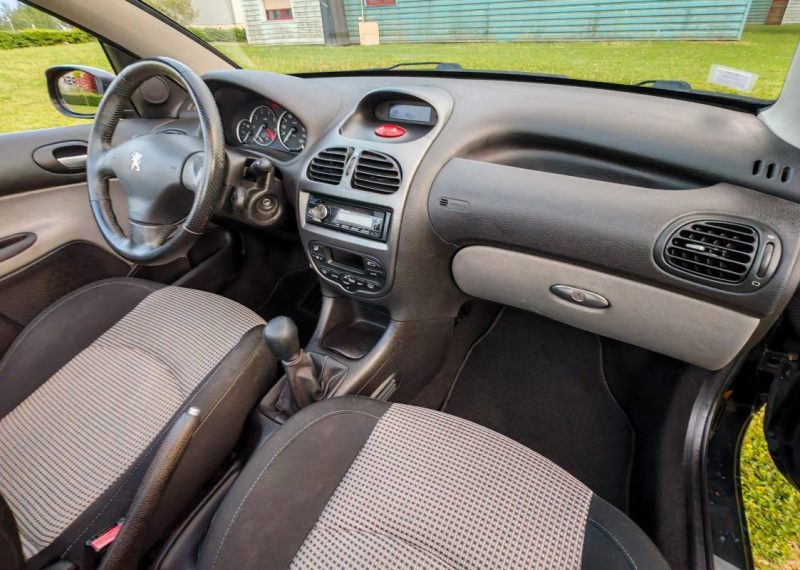 PEUGEOT 206 CC 1.6 16v FiLOU 110cv