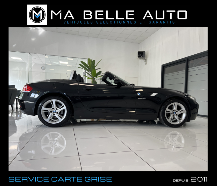 BMW Z4 Roadster Sdrive23i 204 Luxe 2.5L 6 cylindres 2010 / carnet / parfait état / 321 euros mensuel