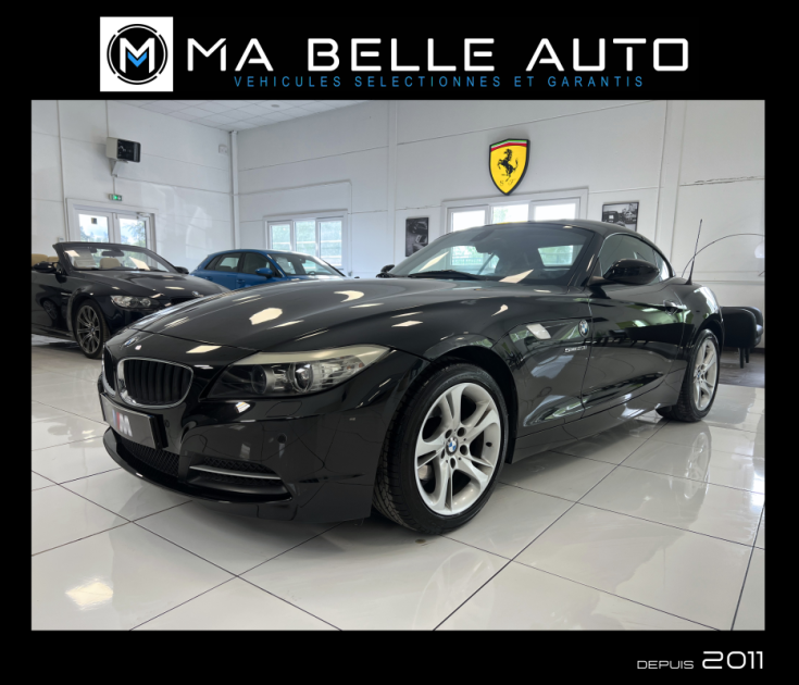 BMW Z4 Roadster Sdrive23i 204 Luxe 2.5L 6 cylindres 2010 / carnet / parfait état / 321 euros mensuel