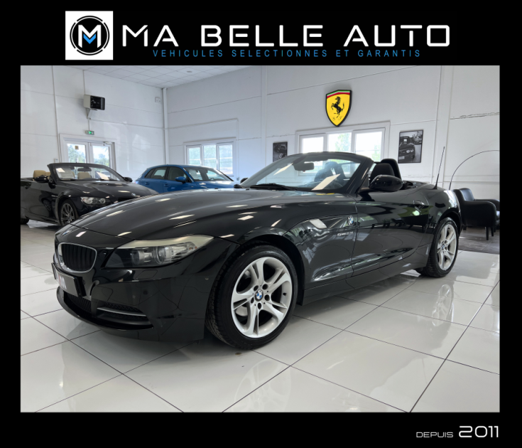 BMW Z4 Roadster Sdrive23i 204 Luxe 2.5L 6 cylindres 2010 / carnet / parfait état / 321 euros mensuel
