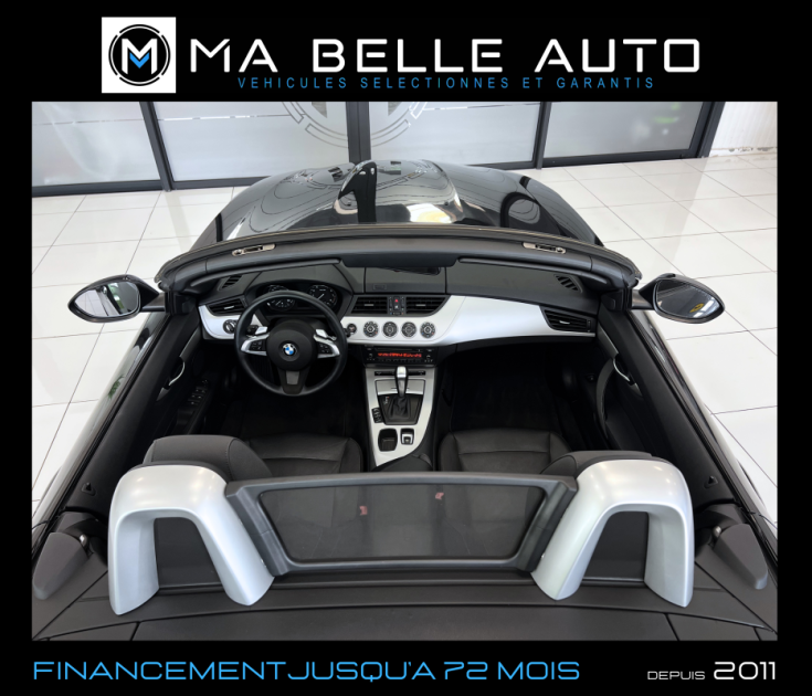BMW Z4 Roadster Sdrive23i 204 Luxe 2.5L 6 cylindres 2010 / carnet / parfait état / 321 euros mensuel