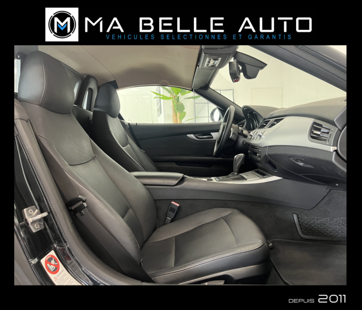 BMW Z4 Roadster Sdrive23i 204 Luxe 2.5L 6 cylindres 2010 / carnet / parfait état / 321 euros mensuel